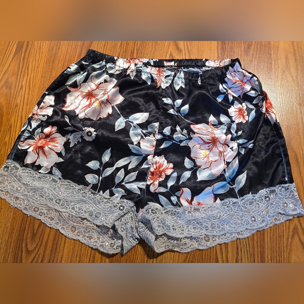 Floral Lace Trim Sleepwear Set - Picture 4 of 5